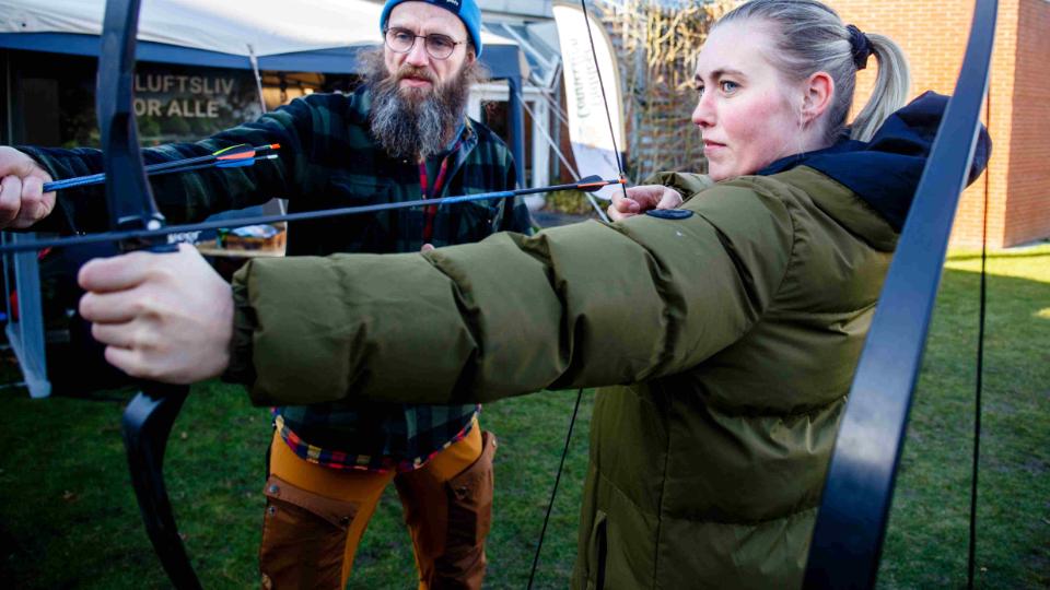 Forskellige outdooraktiviteter for børn og voksne