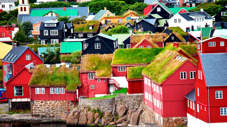 Færøerne byder på rå natur og aktive oplevelser