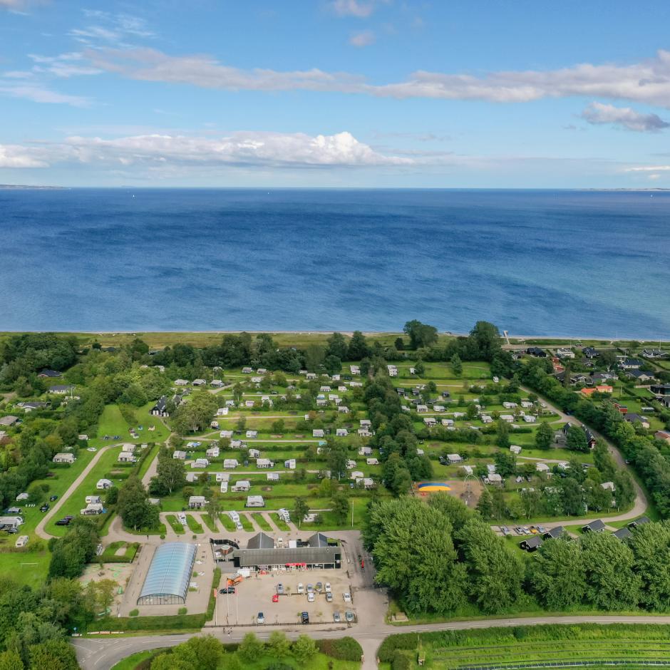 Sæsonplads til messepris (fra 9.995,-)