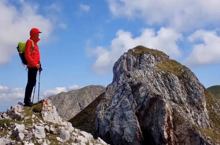 Bucegi Mountains and their Natural Diversity / 3 days (of smooth pastures, imposing cliffs, scenic calderas and fast streams)