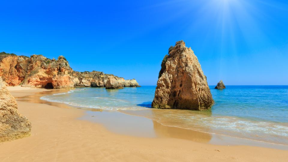 Algarve: Et paradis for strandløver og madører